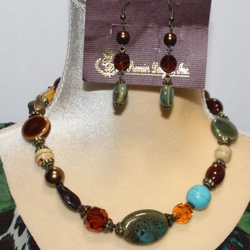 Premier Designs Treasure Hunt Necklace & Earrings